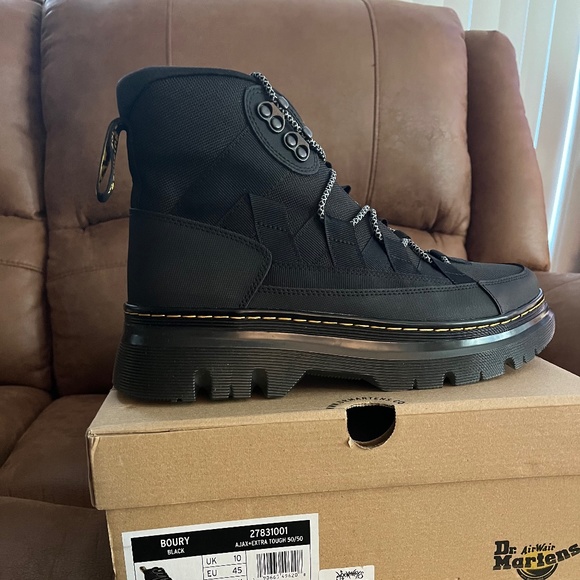 Brand new Dr. Martens - Picture 1 of 3